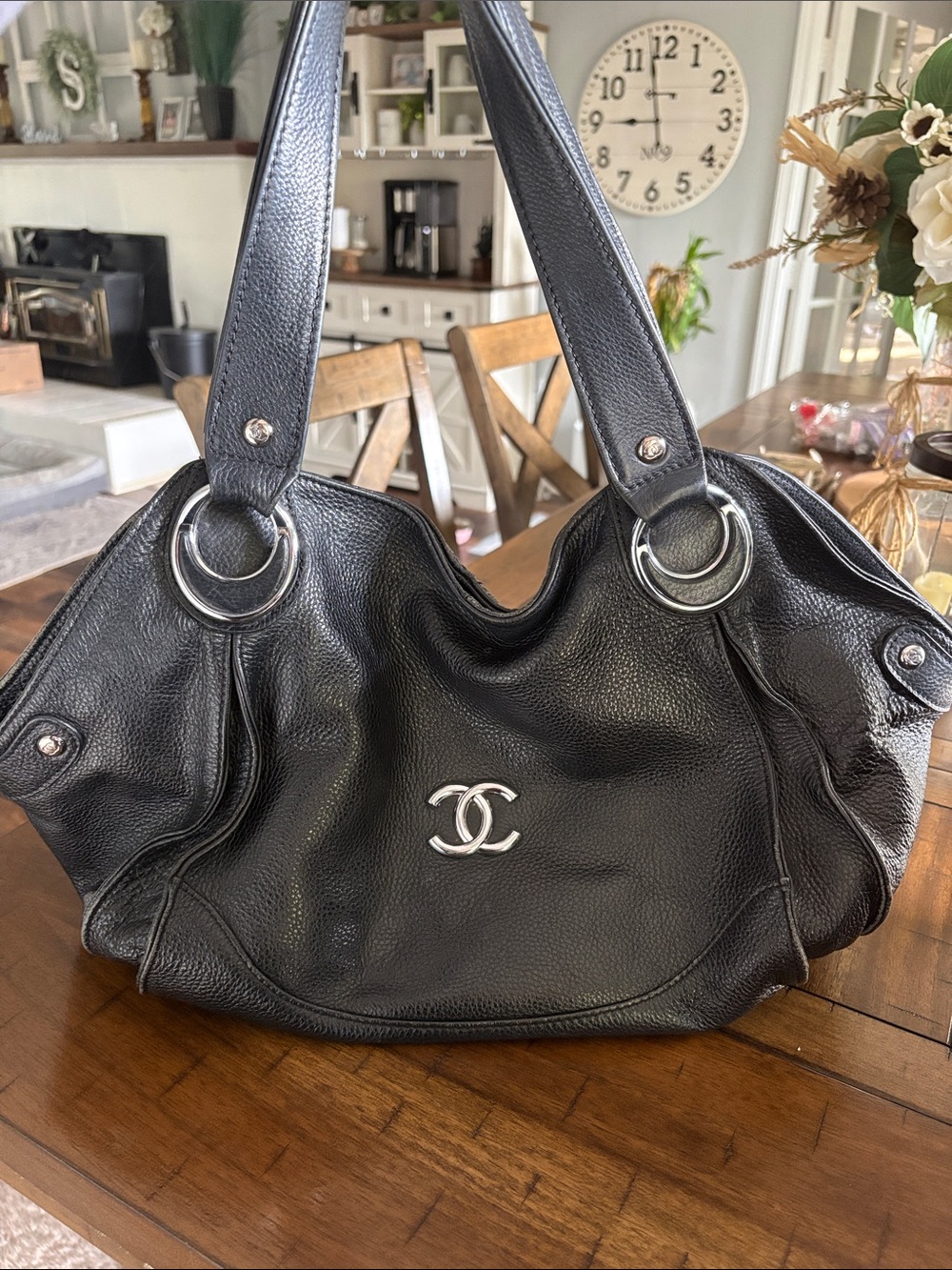 Black Pebbled Leather Fashion Shoulder Bag with Silver Hardware